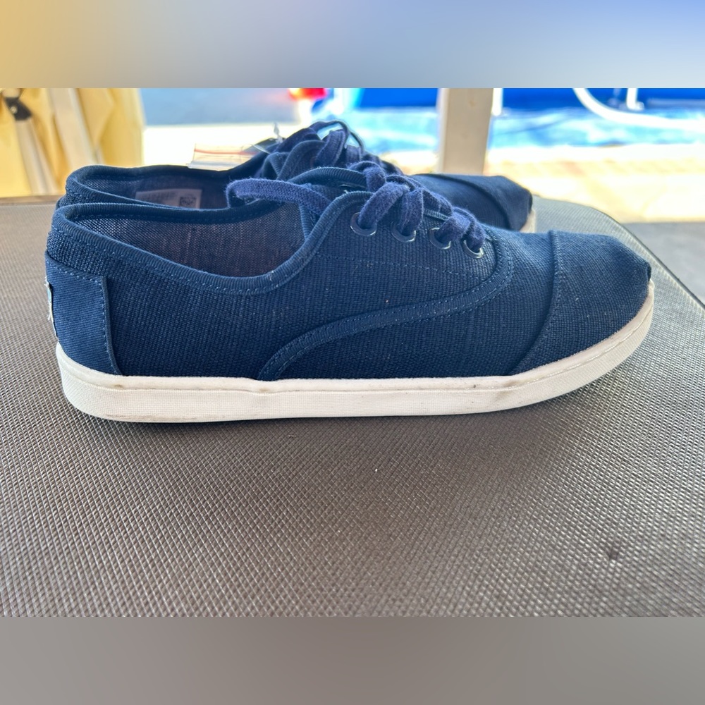Toms Shoe